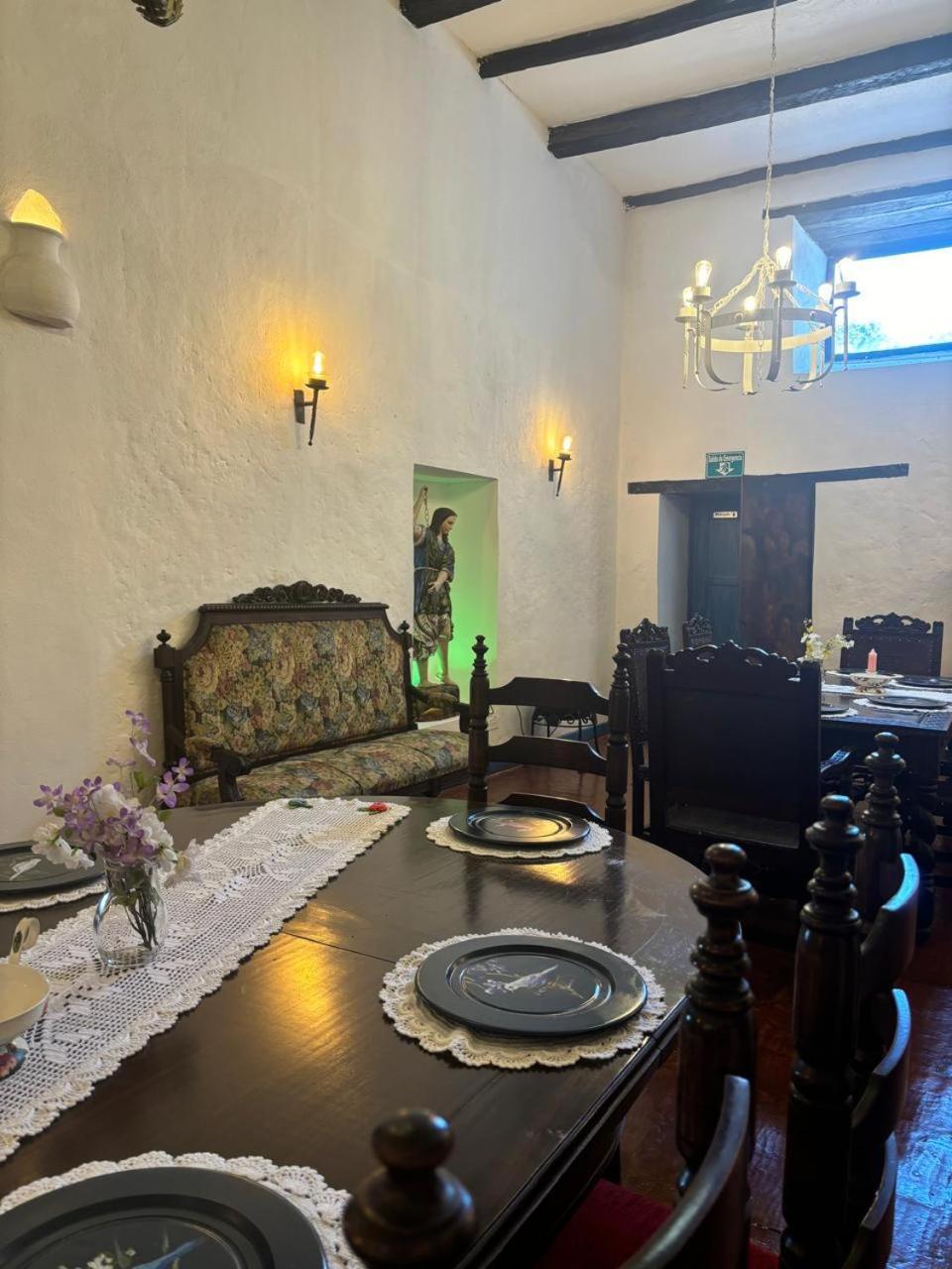 Hotel Boutique Casa De Hacienda Su Merced Puembo Eksteriør billede